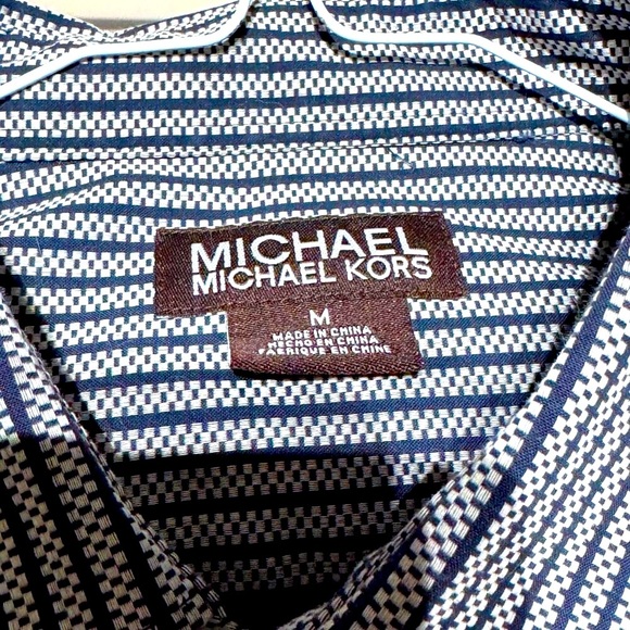 ✨ Vintage Charm Meets Modern Elegance – Michael Kors Men’s Striped Dress Shirt ✨ - Picture 4 of 14